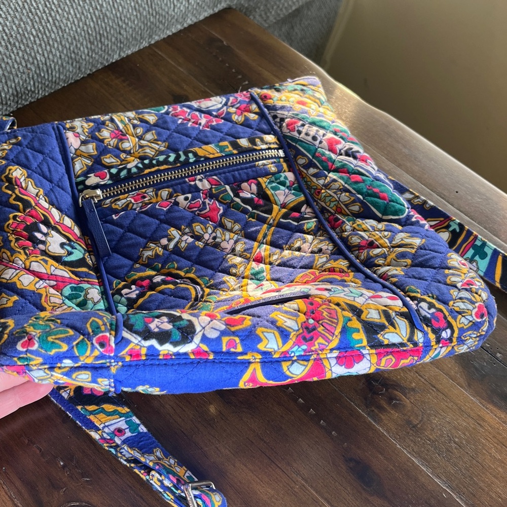 Vera Bradley Iconic Hipster Romantic Paisley Blue Quilted Crossbody Bag EUC - Picture 11 of 11